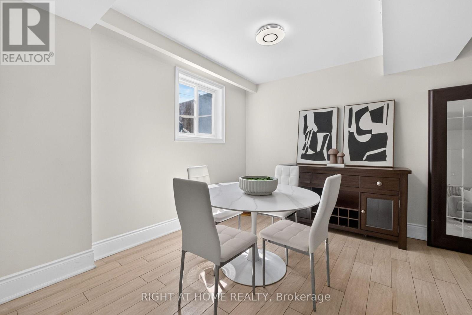 534 ROSEDALE CRESCENT - 36