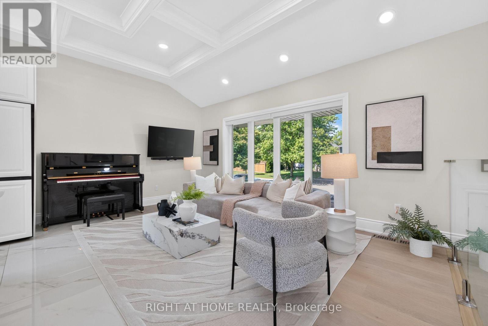 534 ROSEDALE CRESCENT - 6