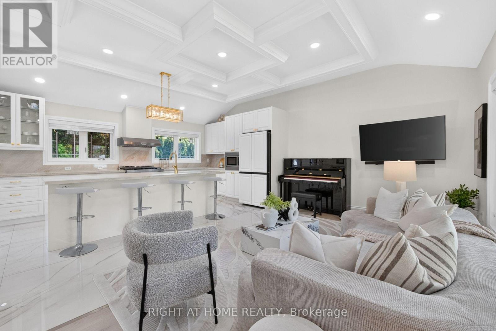 534 ROSEDALE CRESCENT - 8