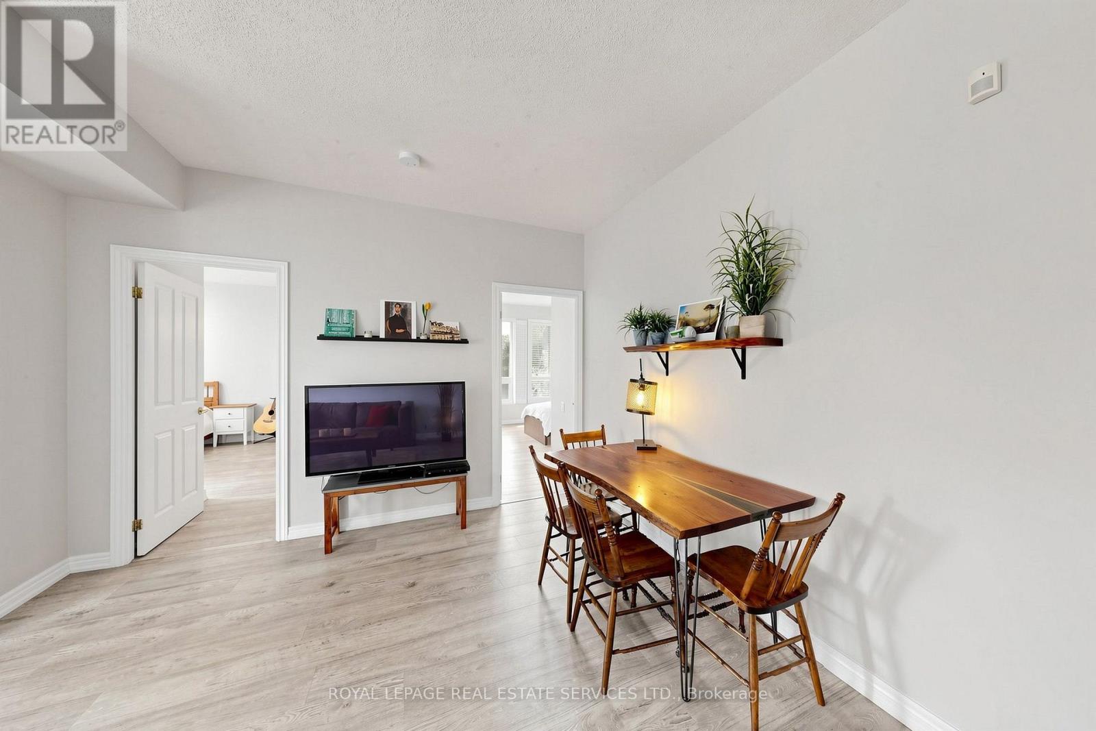 #306 60 OLD MILL ROAD - 13