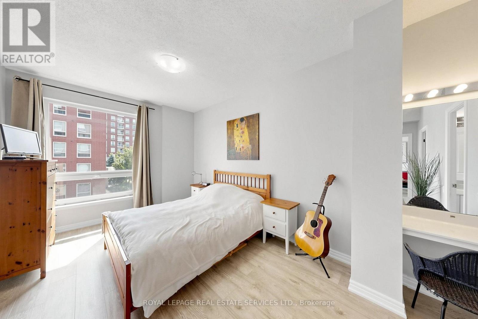 #306 60 OLD MILL ROAD - 18