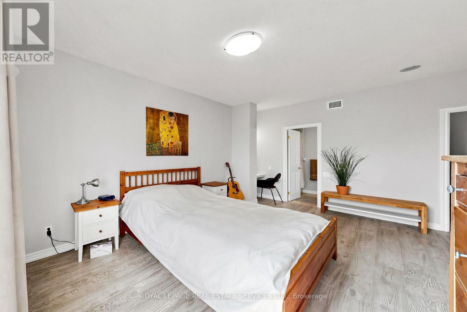#306 60 OLD MILL ROAD - 20