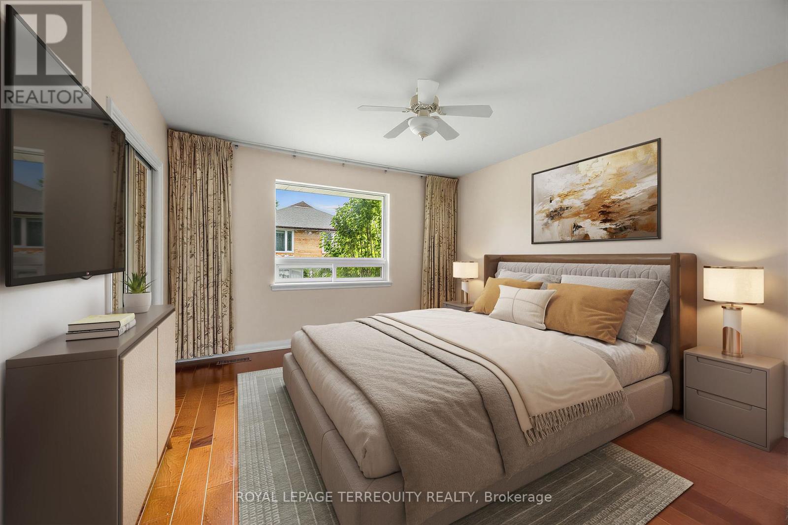 359 RENFORTH DRIVE - 14