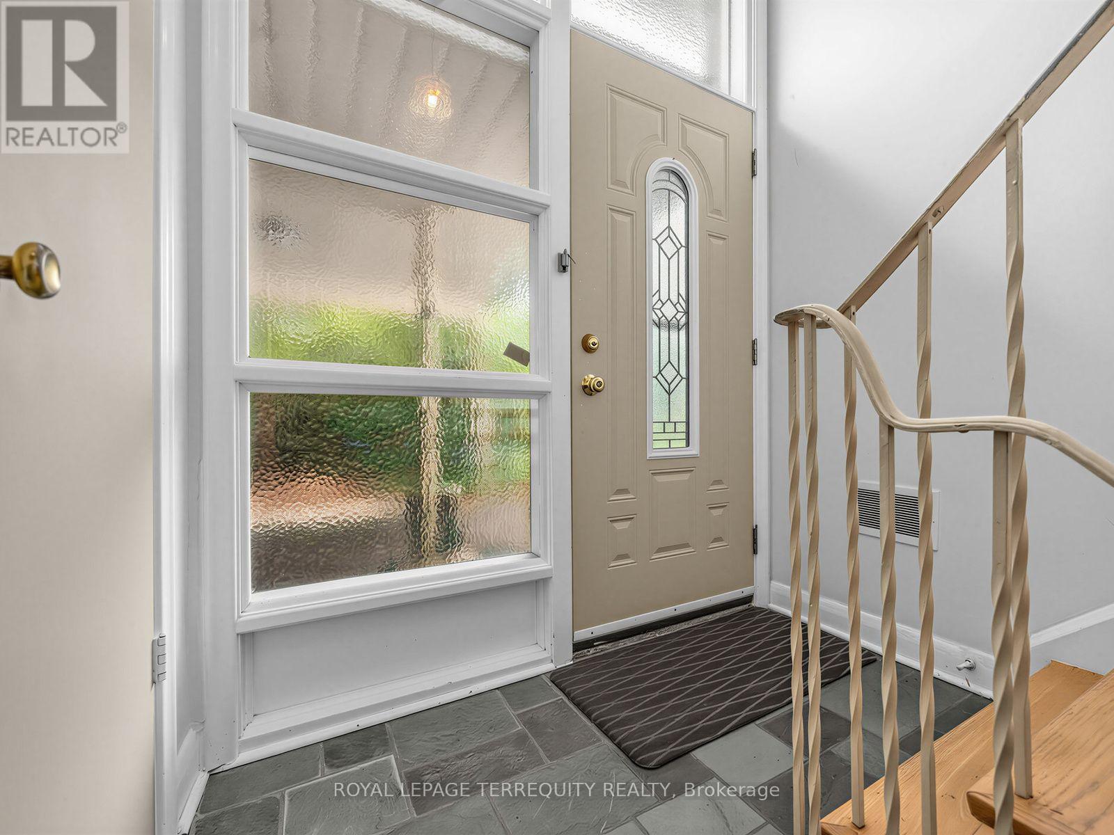 359 RENFORTH DRIVE - 5