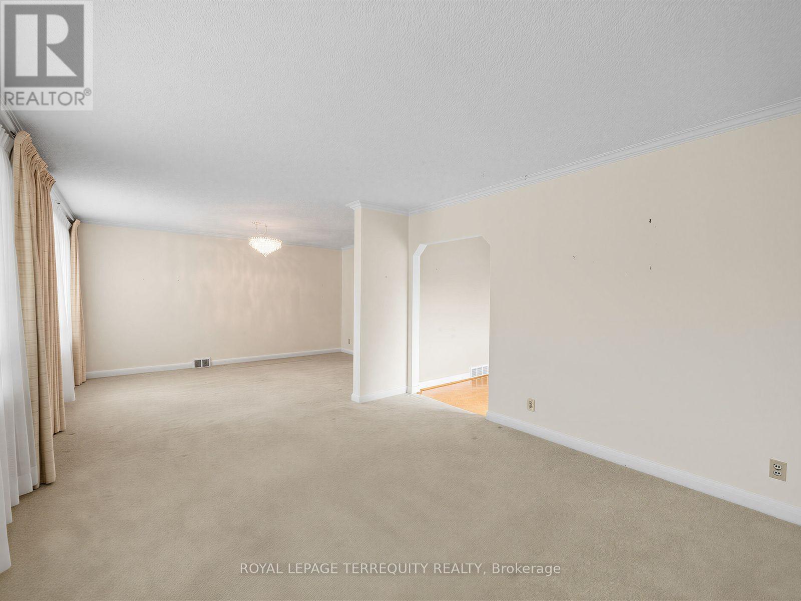 359 RENFORTH DRIVE - 8