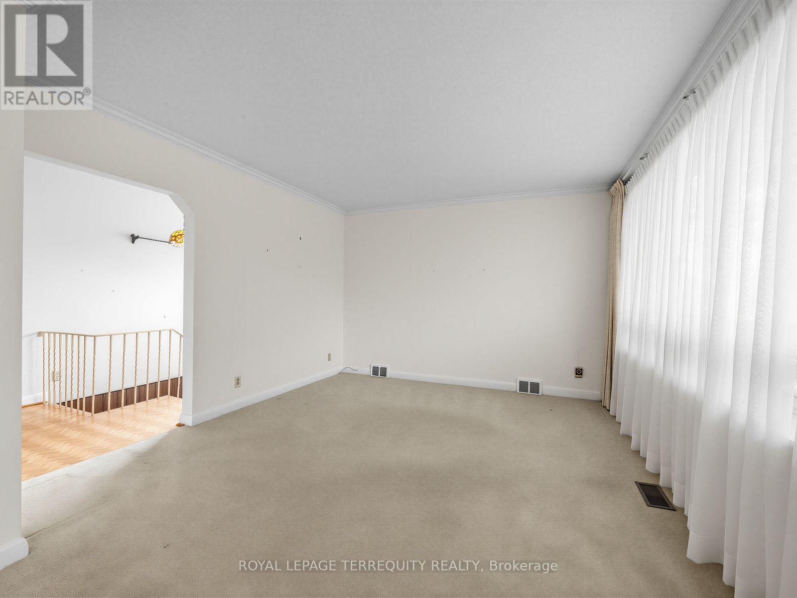 359 RENFORTH DRIVE - 9