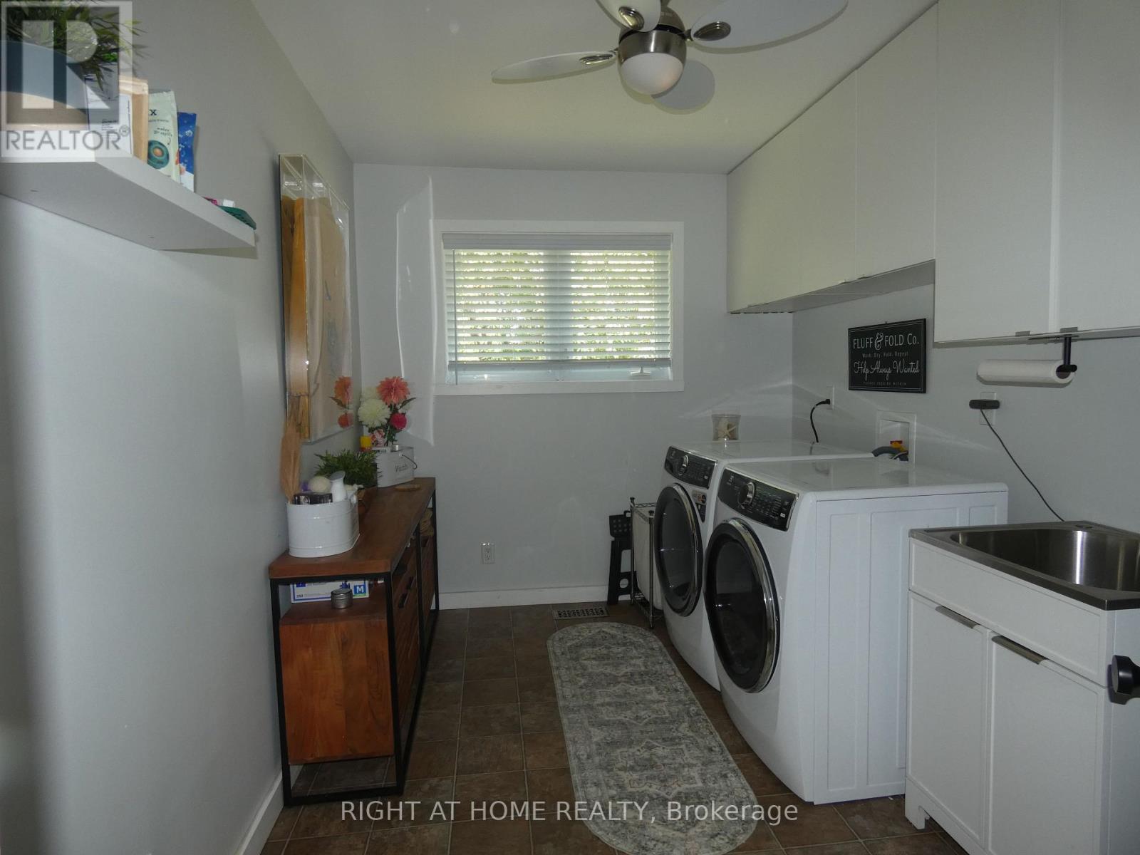 407 KING STREET - 11