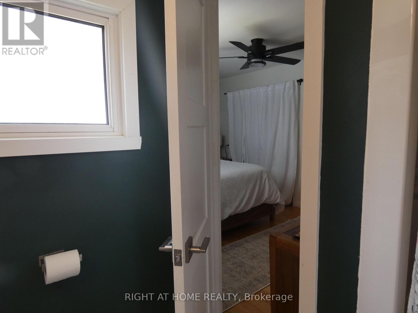 407 KING STREET - 14