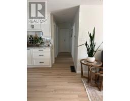 Foyer - 407 King Street, West Nipissing, ON P2B3C8 Photo 6