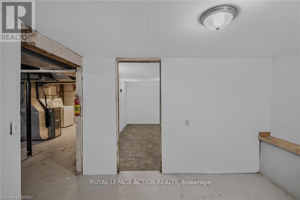 39 SANDERSON STREET - 27