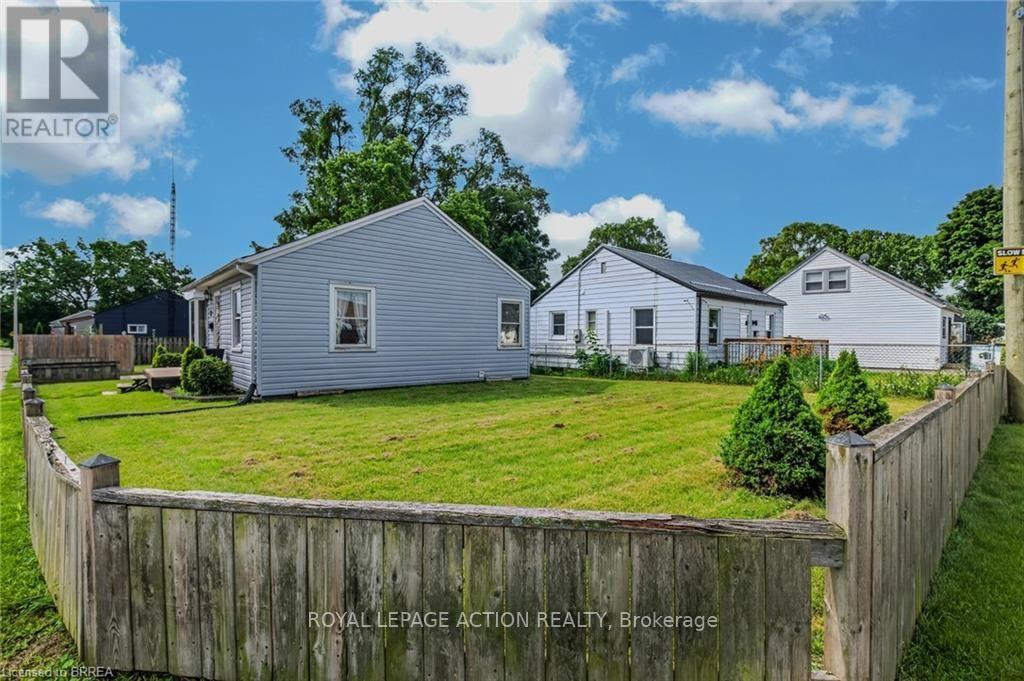 39 SANDERSON STREET - 33