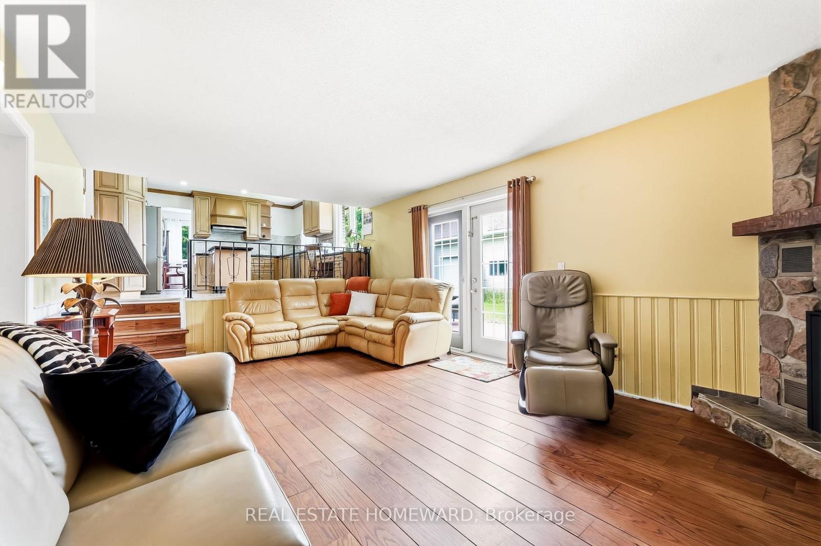 120 HARBOUR STREET - 22