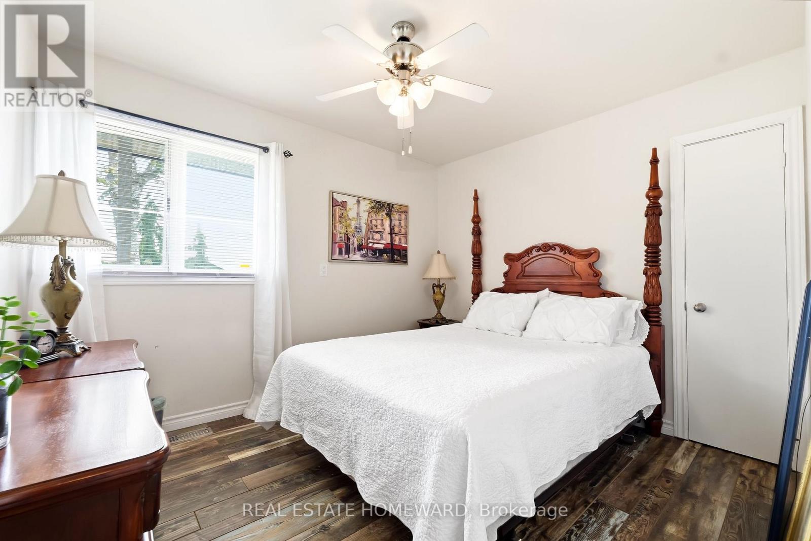 120 HARBOUR STREET - 24