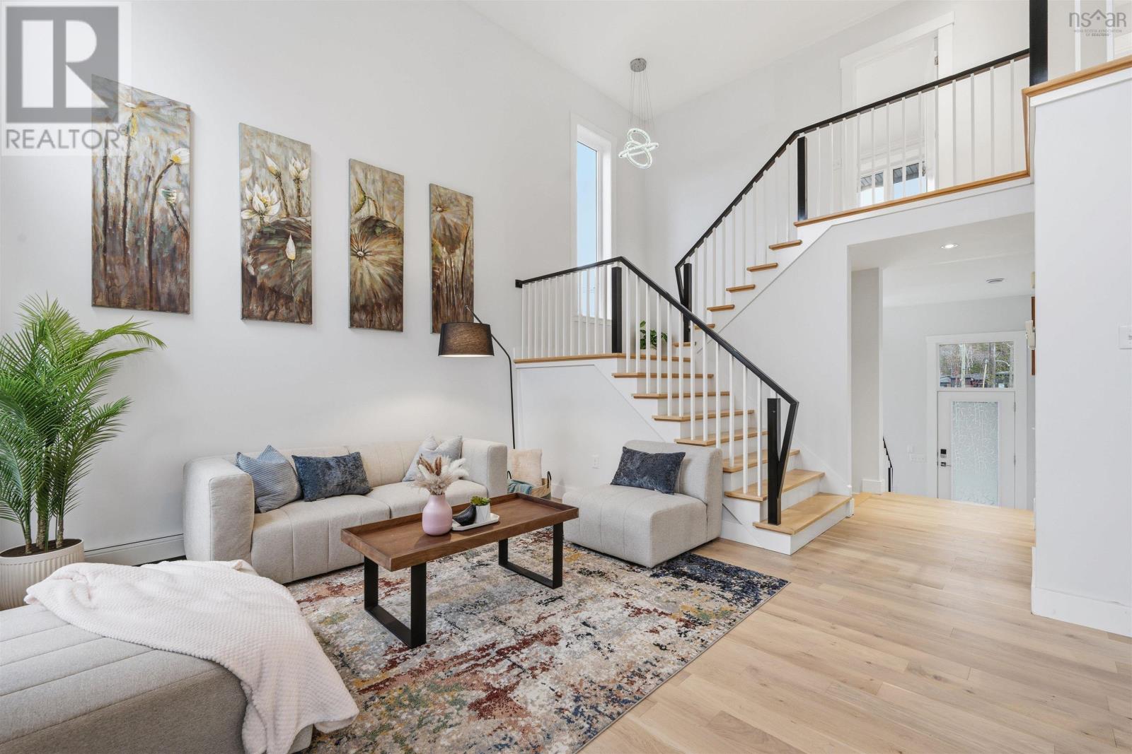 167 Amesbury Gate - 1