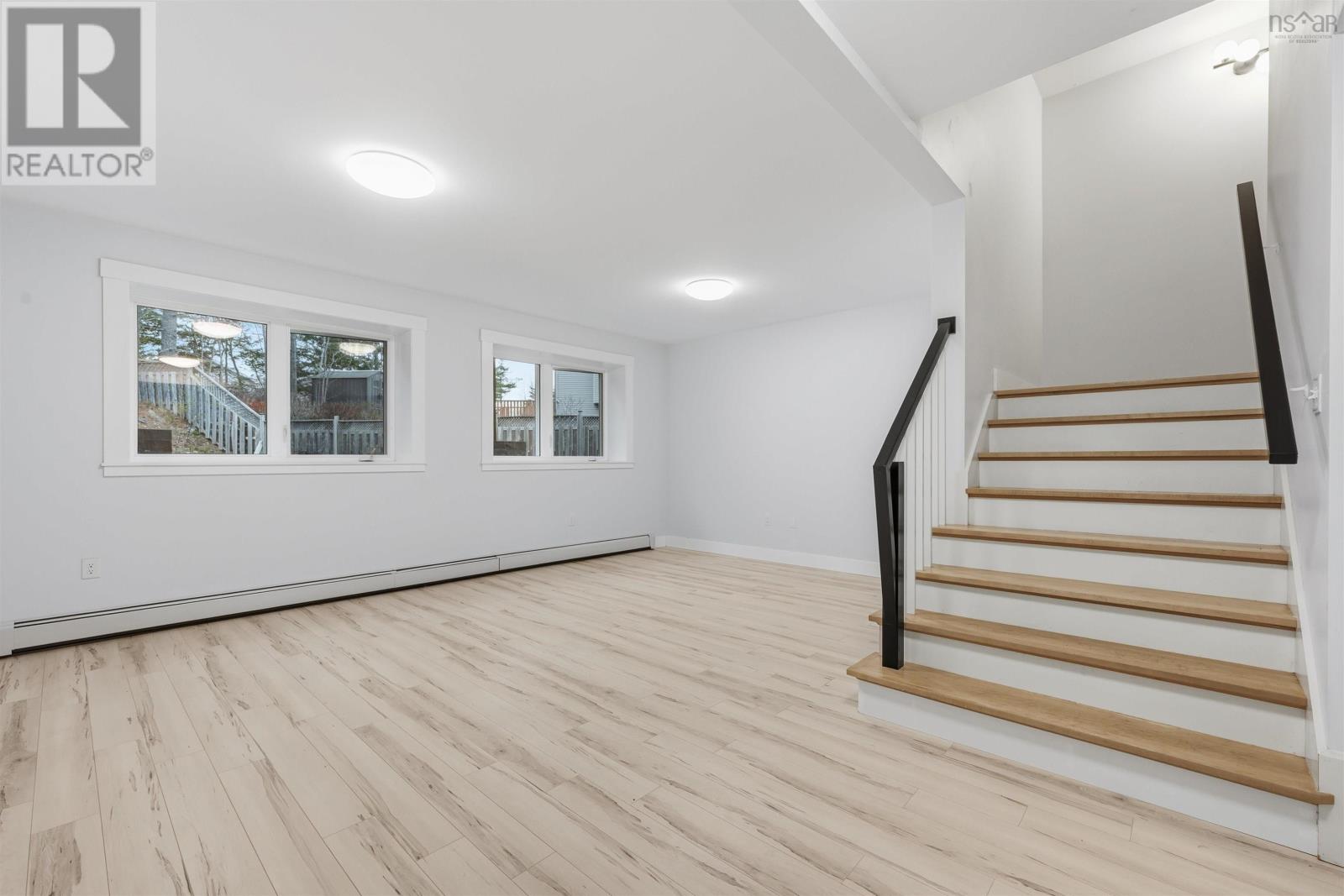 167 Amesbury Gate - 35