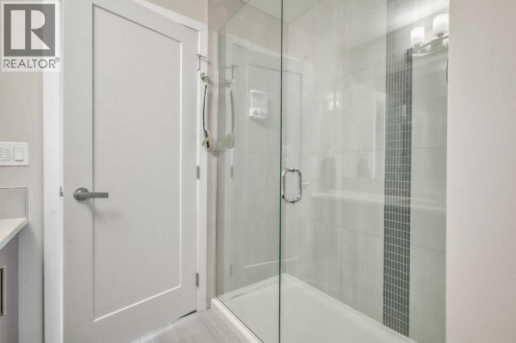 #402 8531 8A Avenue SW - 17