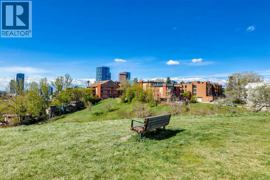 #131 721 4 Street NE - 32