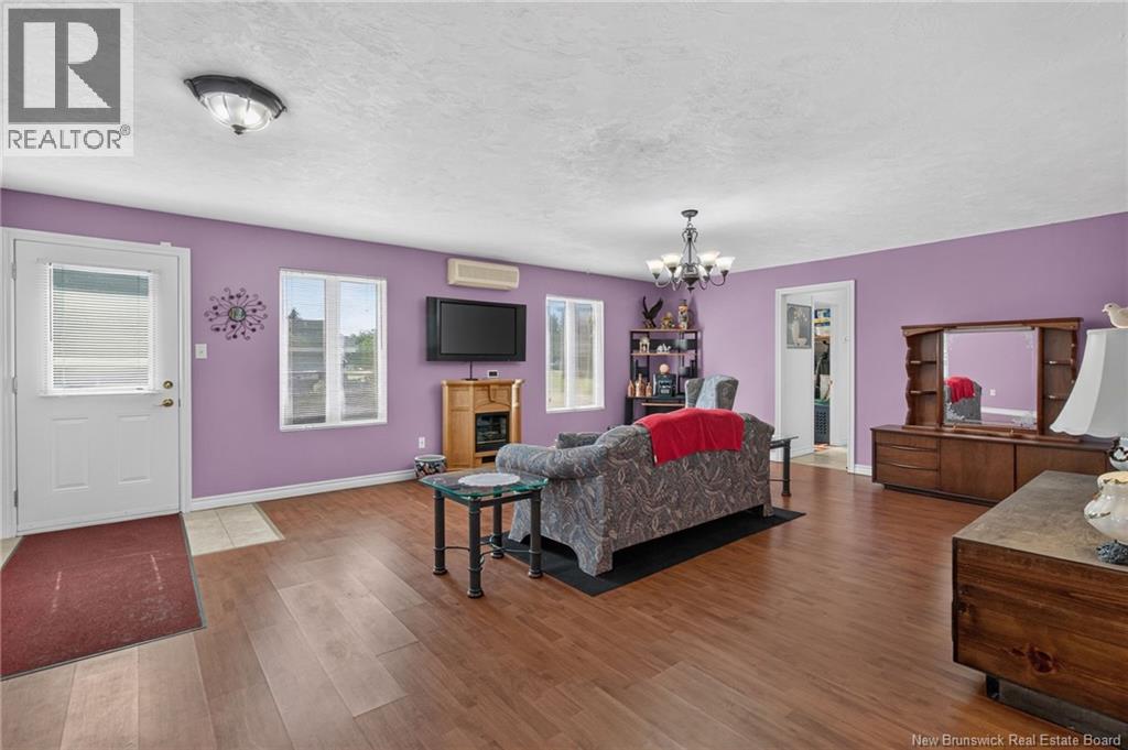 18 Atkinson Avenue - Image 13