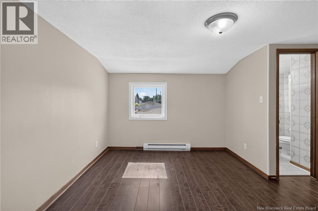 18 Atkinson Avenue - Image 27