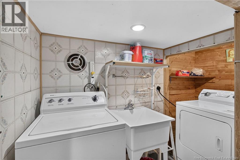 18 Atkinson Avenue - Image 40