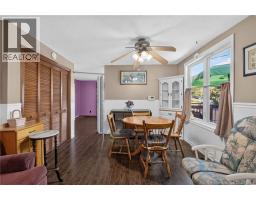 18 Atkinson Avenue, photo 10