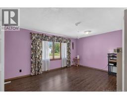 18 Atkinson Avenue, photo 17
