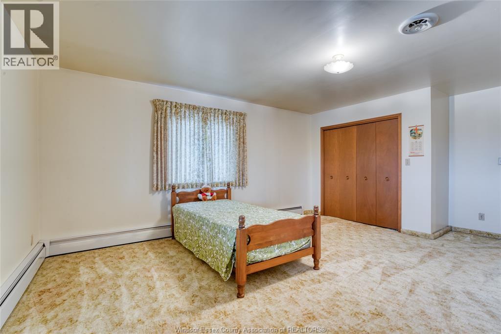 194 RIVERSIDE ROAD - 36