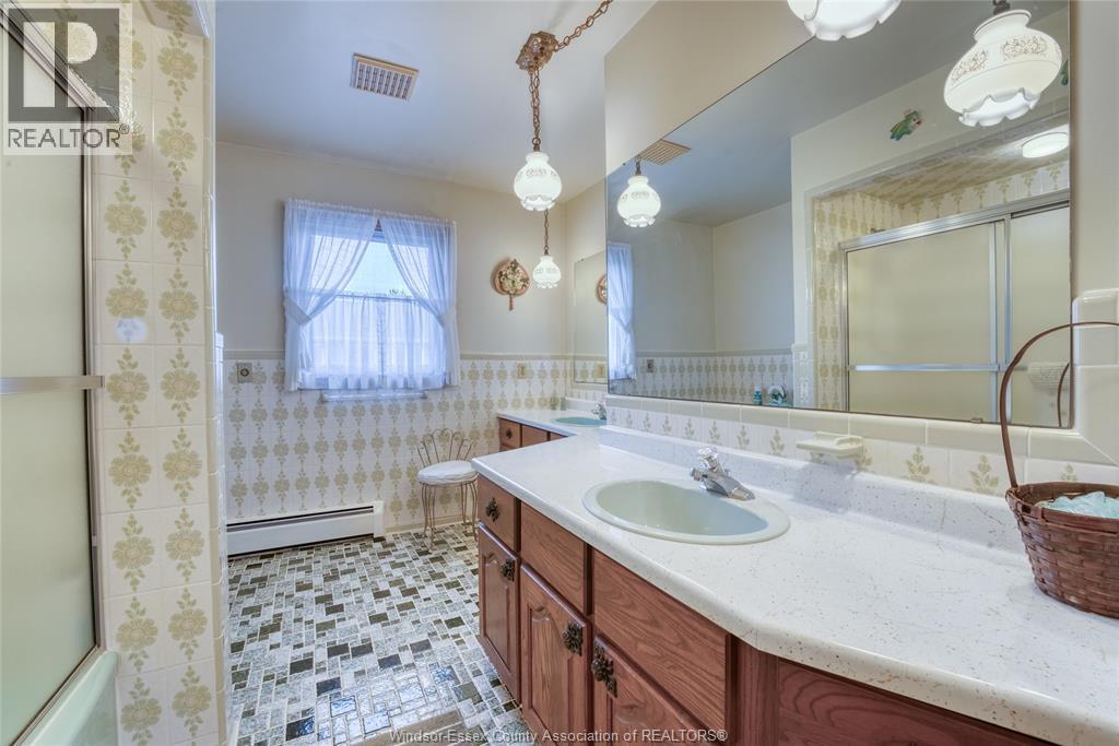 194 RIVERSIDE ROAD - 39