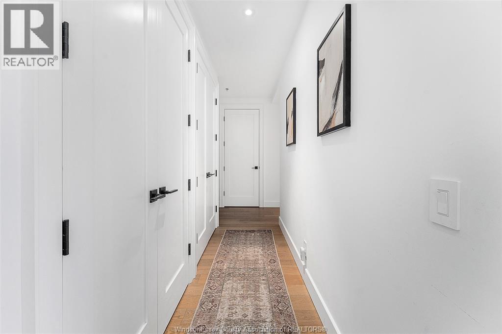 #305 14400 TECUMSEH ROAD East - 27