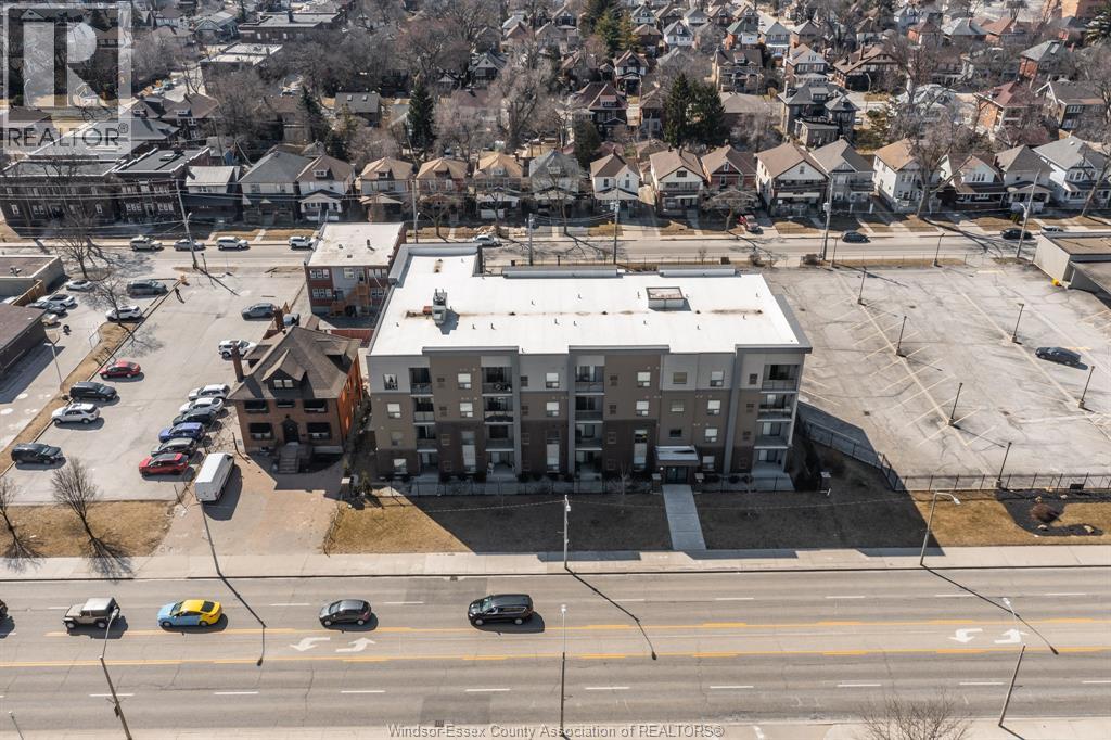 #405 955 OUELLETTE AVENUE - 28