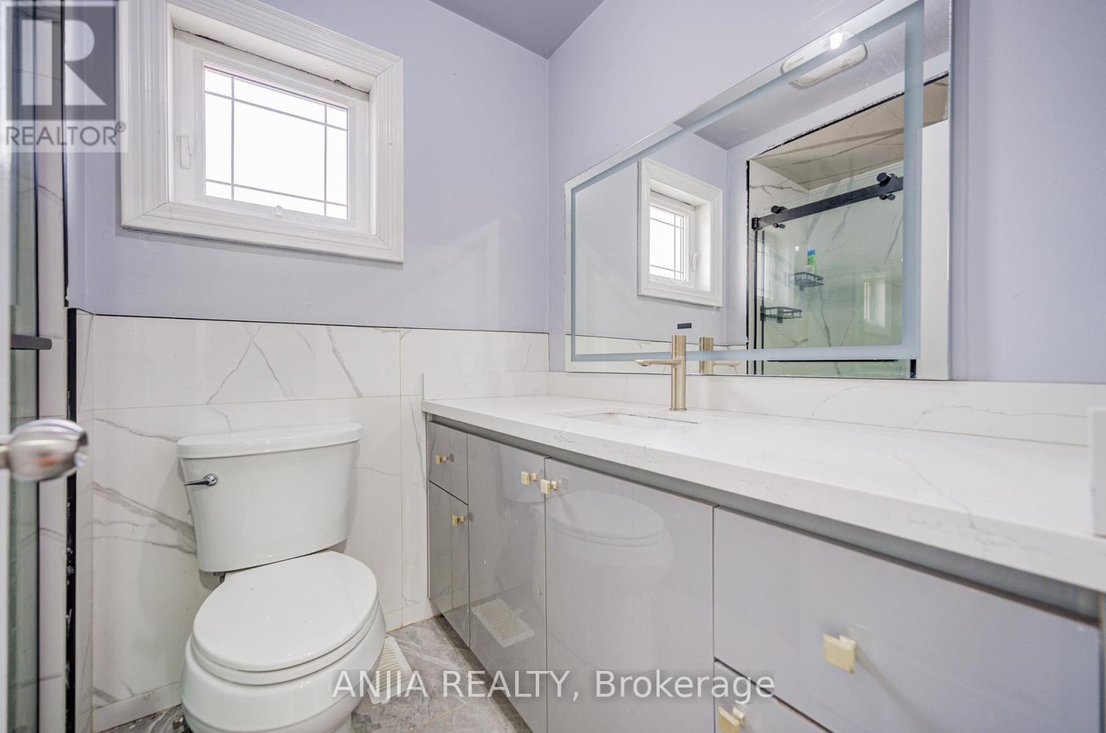 17 KENBOROUGH COURT - 21
