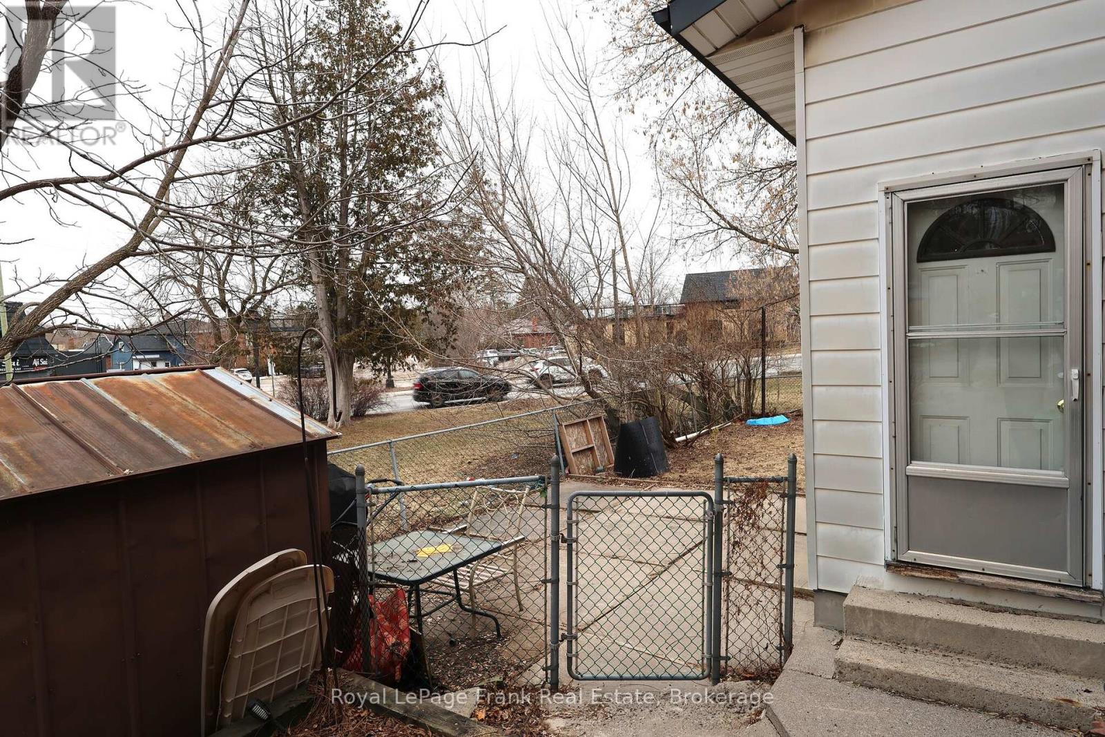 294 PARKHILL ROAD W - 29