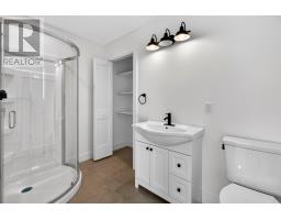 51 Crowdy Street thumbnail 34