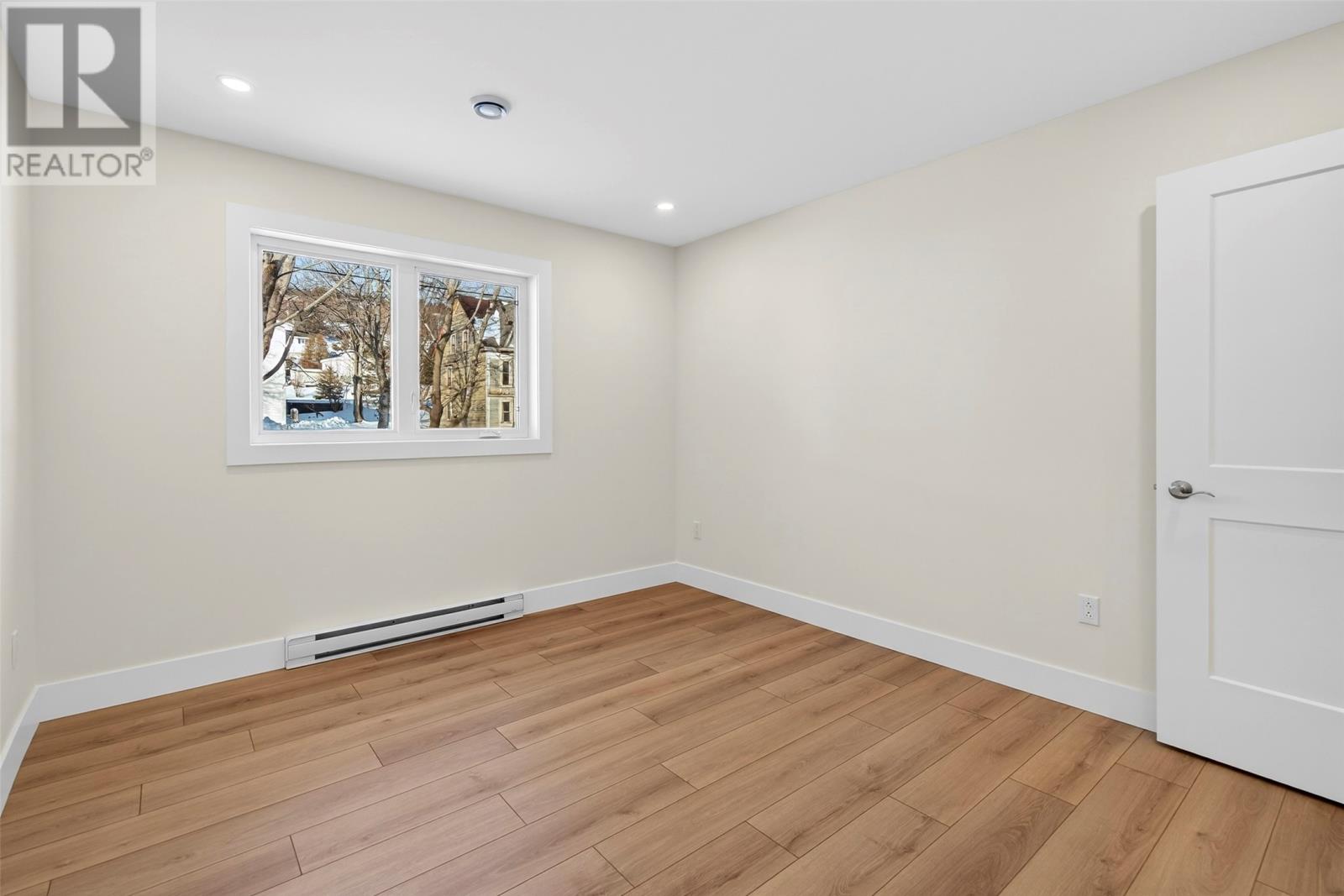 51 Crowdy Street - 38
