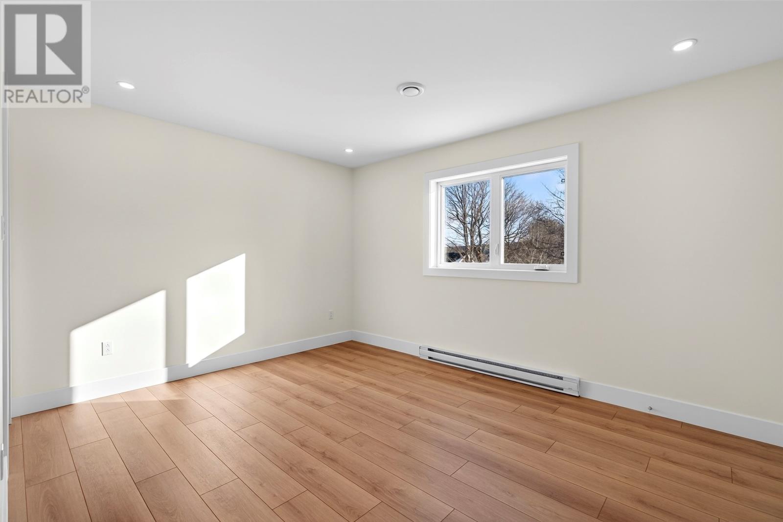 51 Crowdy Street - 41