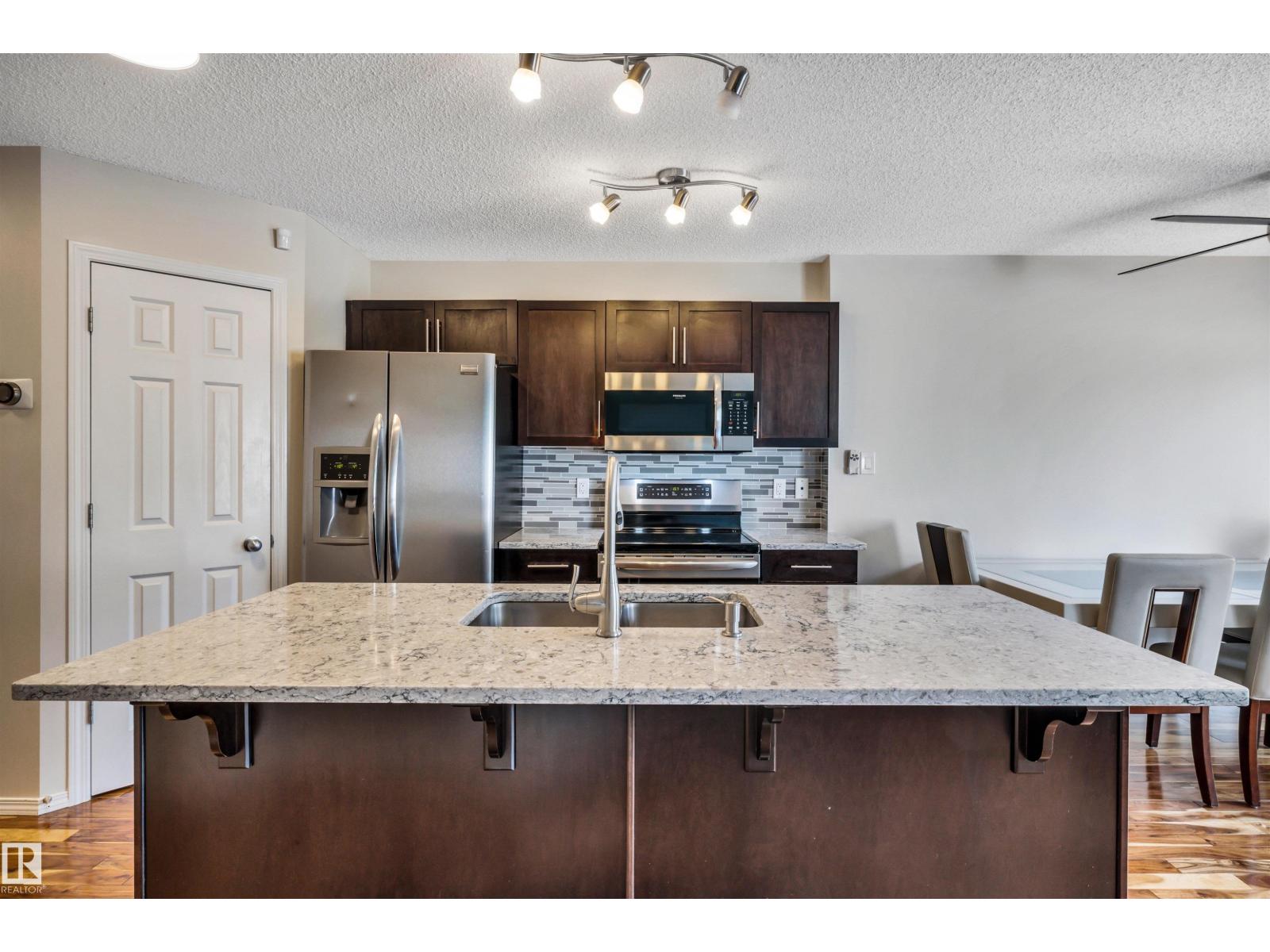 6012 214 ST NW - 6