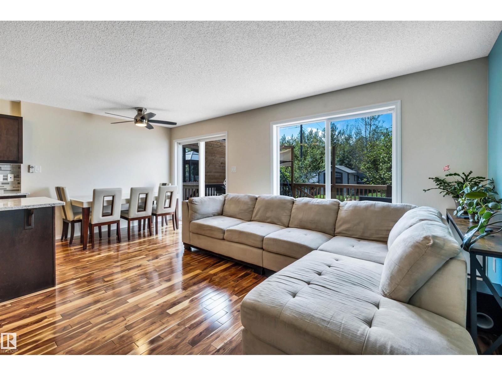 6012 214 ST NW - 11