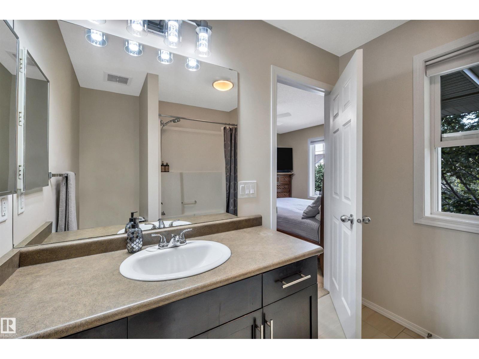 6012 214 ST NW - 22