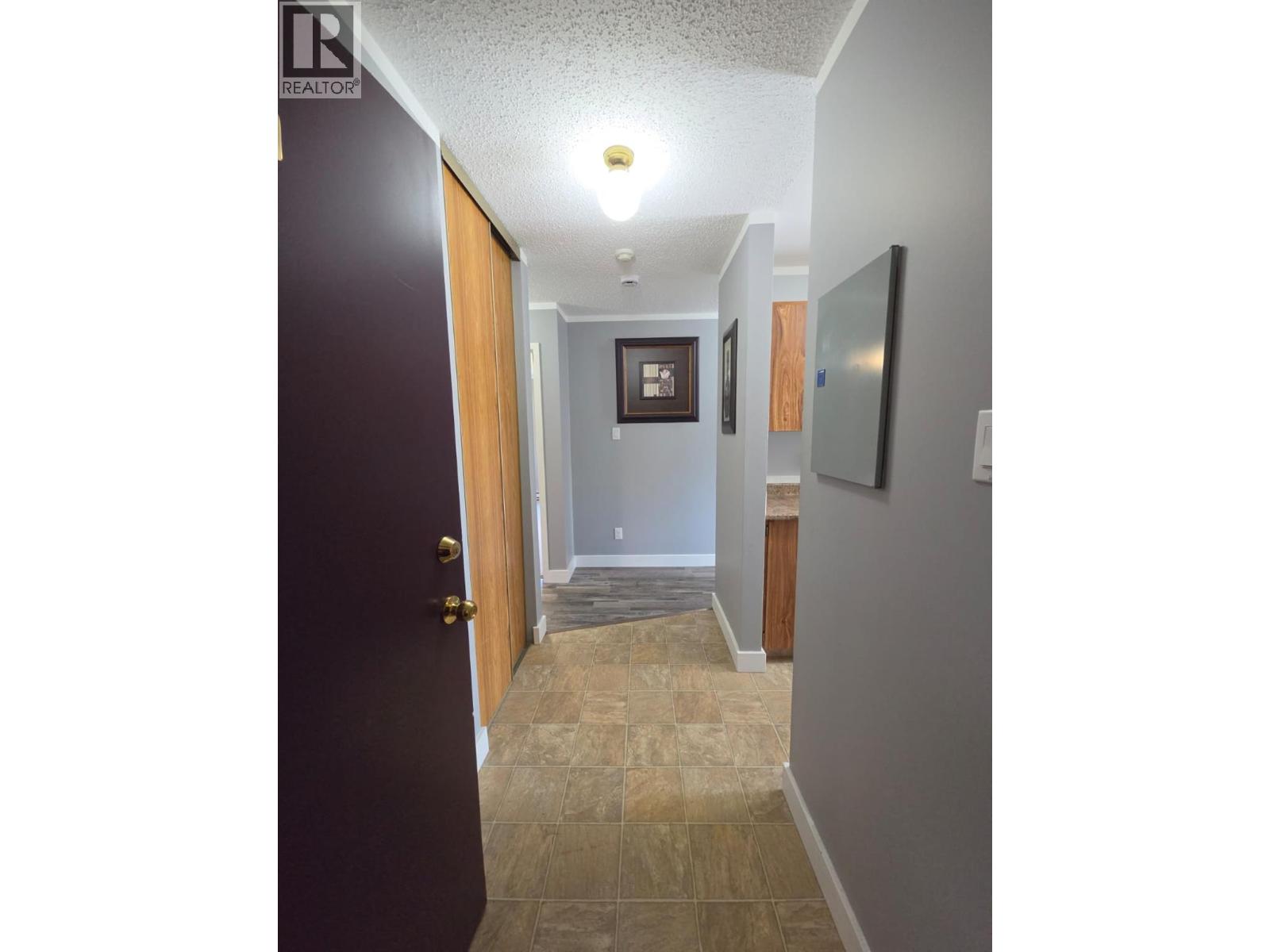 #205 212 Spieker Avenue - 17