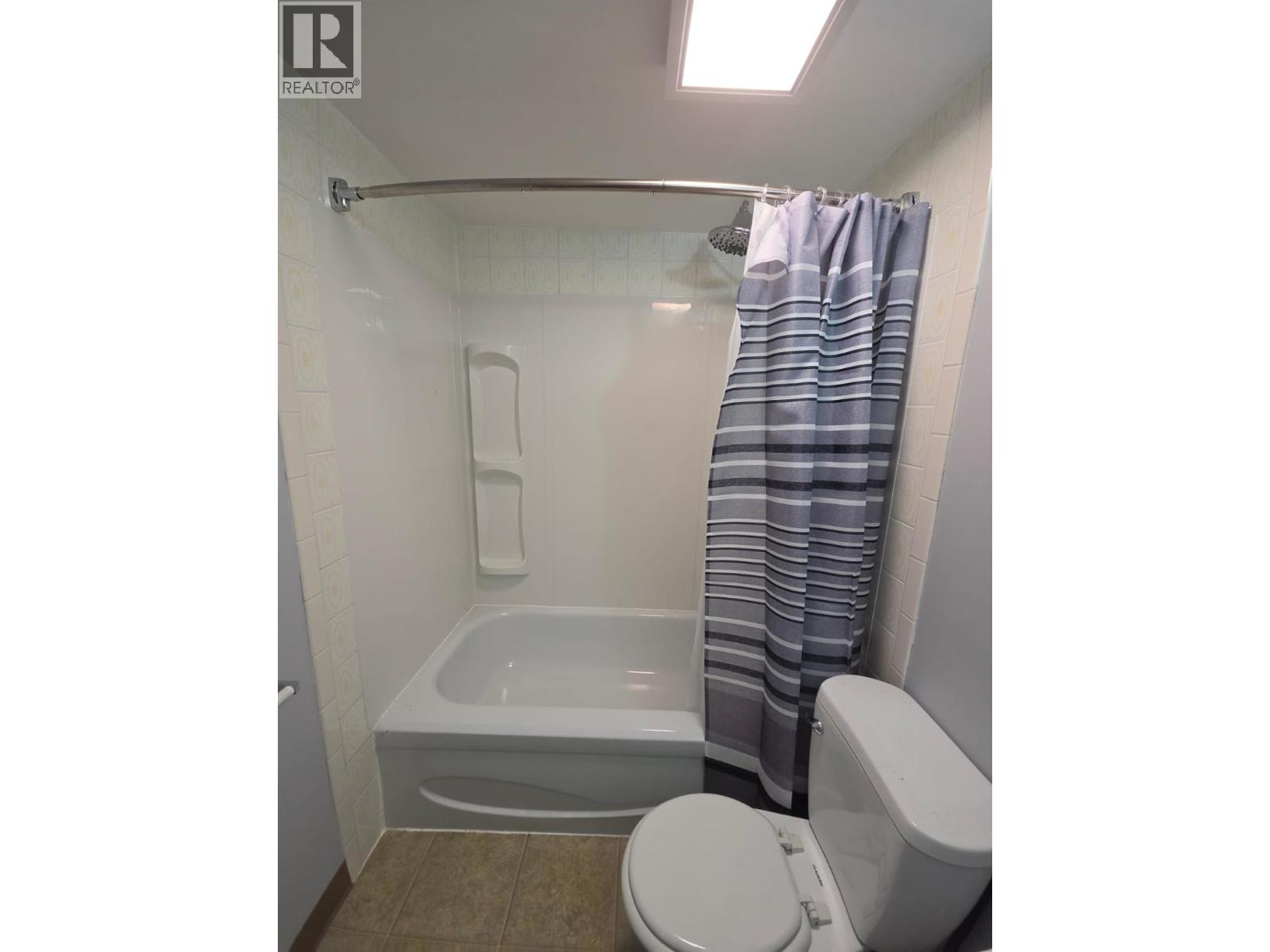 #205 212 Spieker Avenue - 25