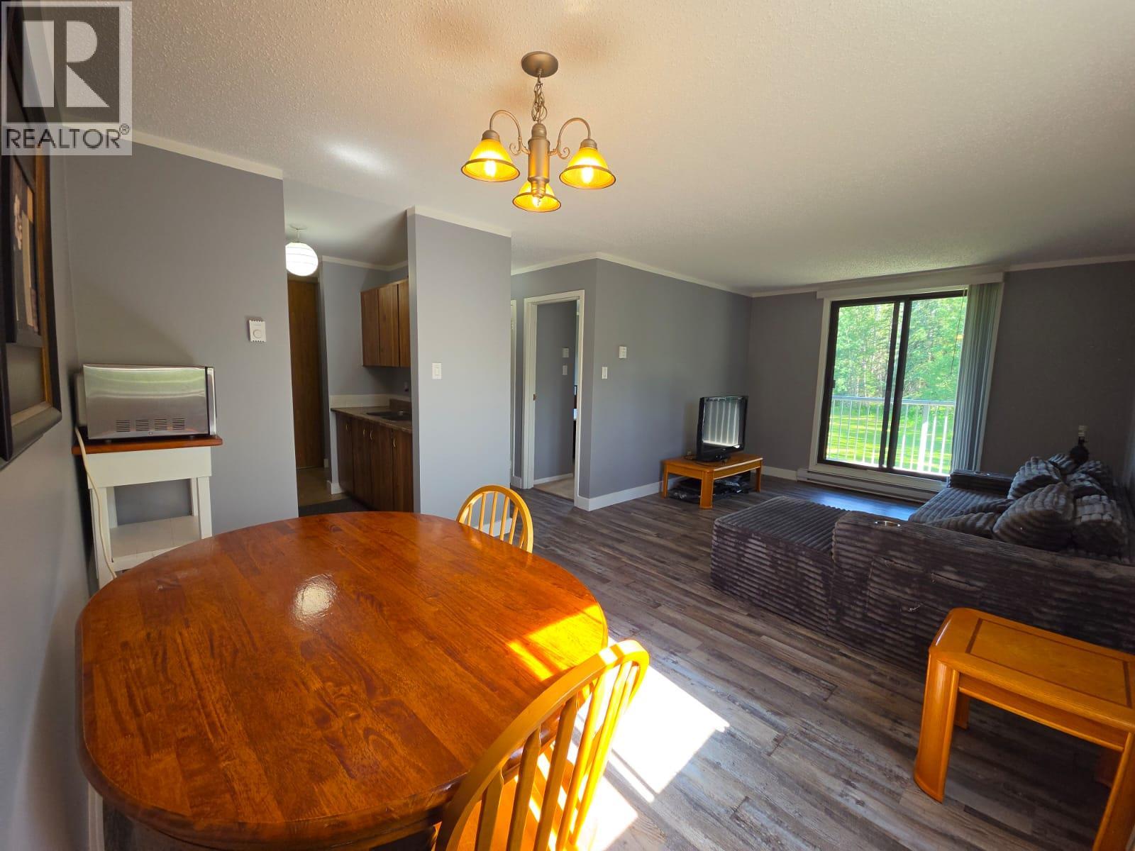 #205 212 Spieker Avenue - 7