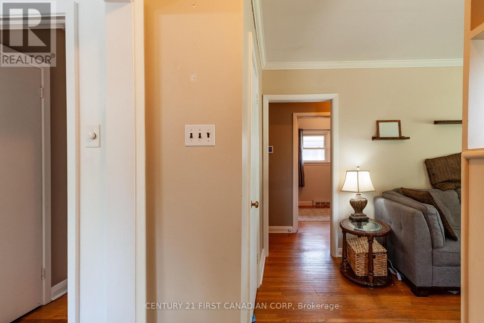 1721 MOFFATT AVENUE - 15