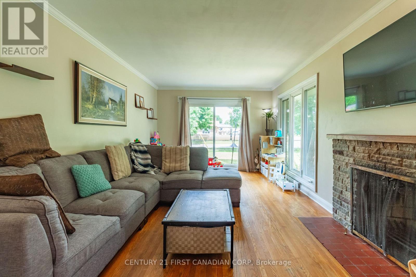 1721 MOFFATT AVENUE - 17