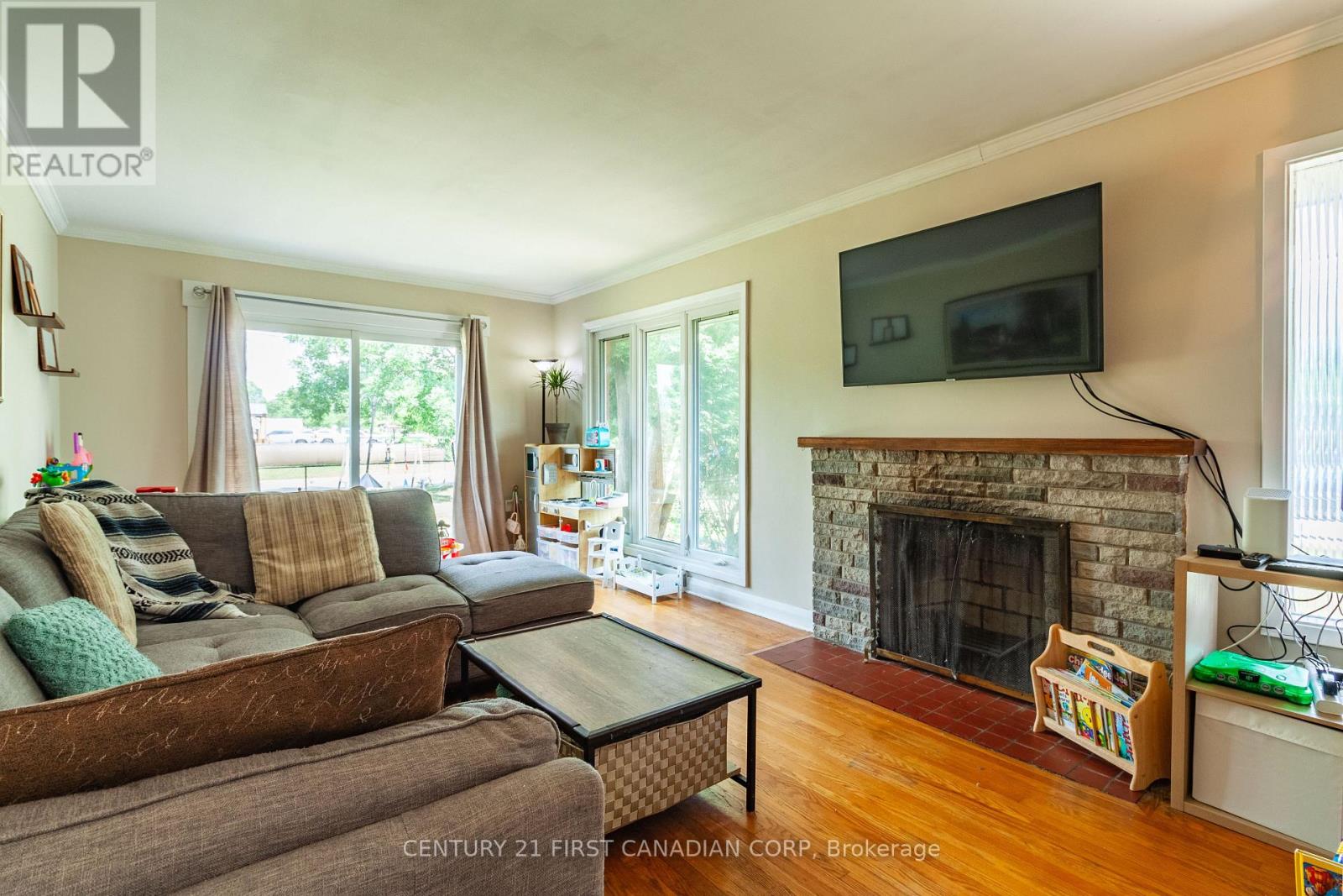 1721 MOFFATT AVENUE - 18