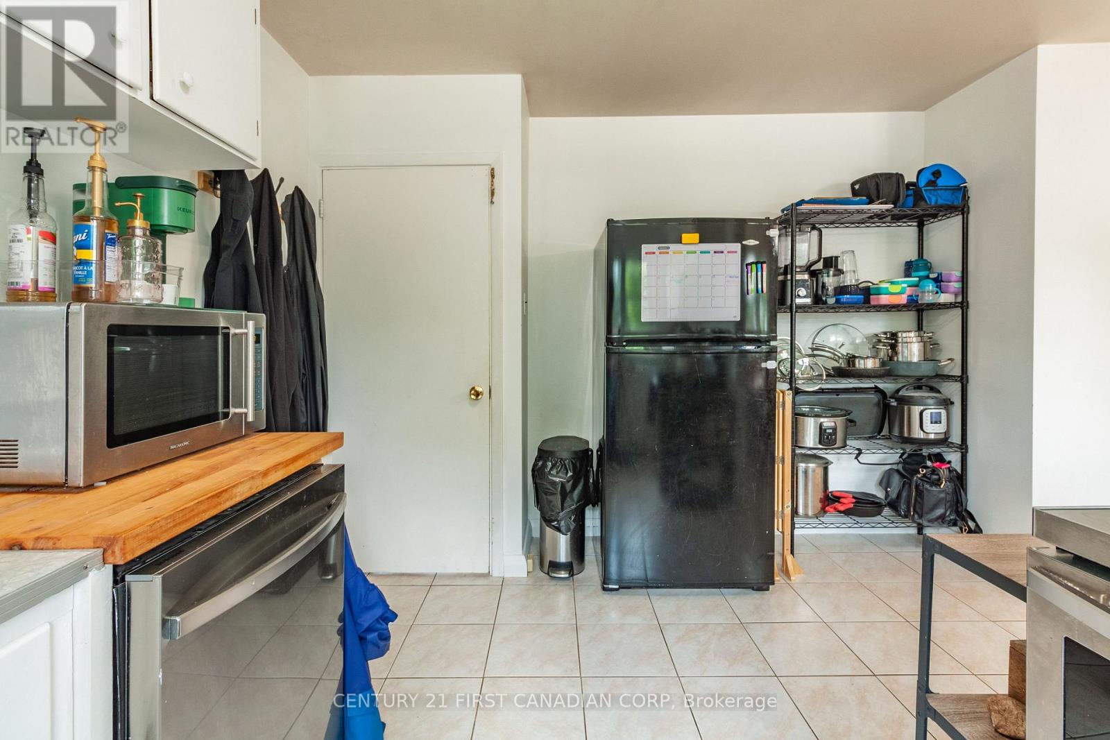 1721 MOFFATT AVENUE - 25