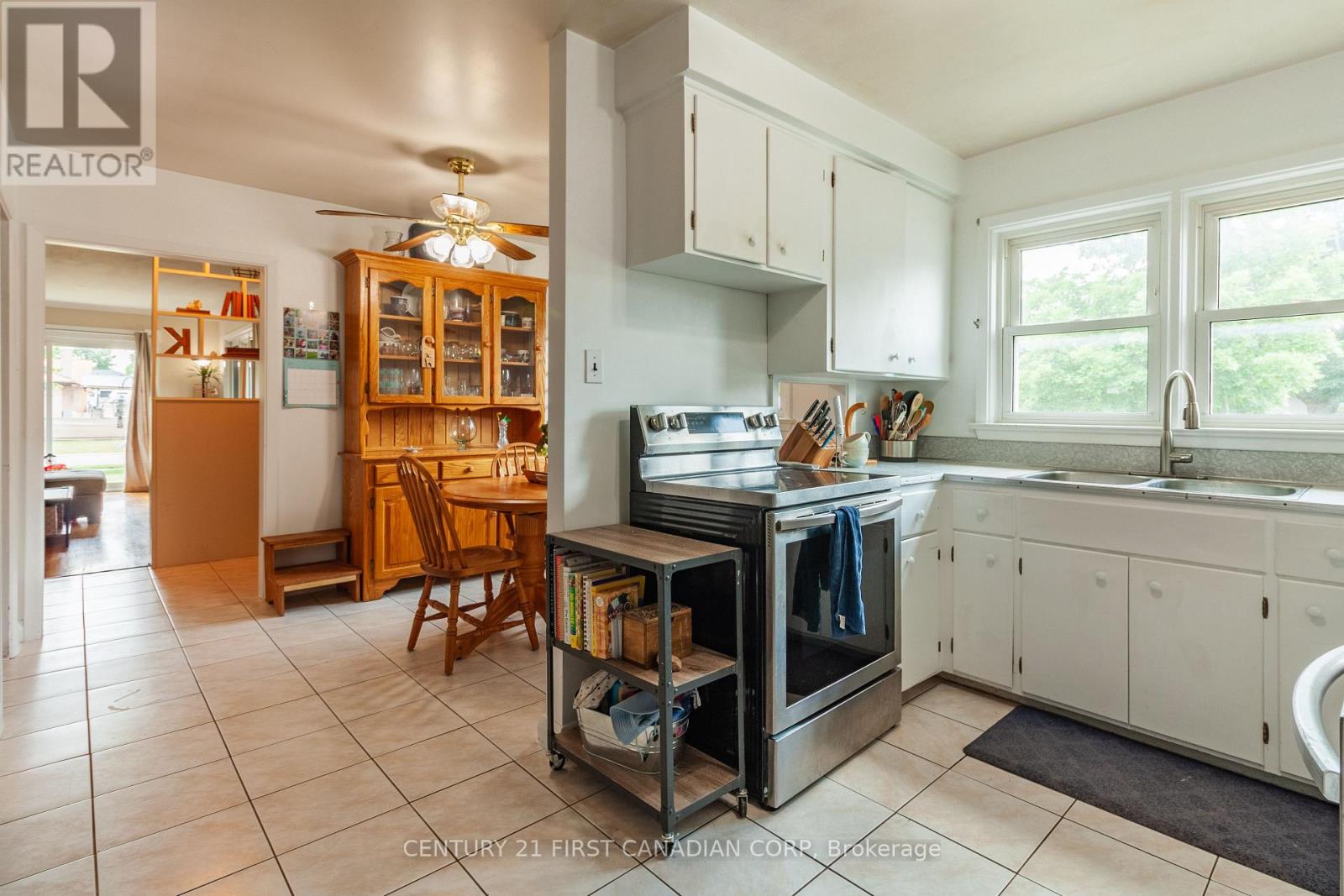 1721 MOFFATT AVENUE - 26
