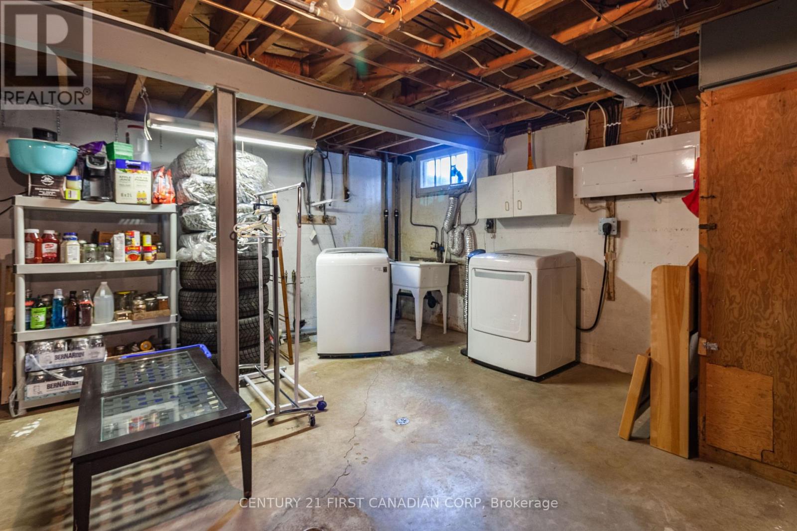 1721 MOFFATT AVENUE - 41