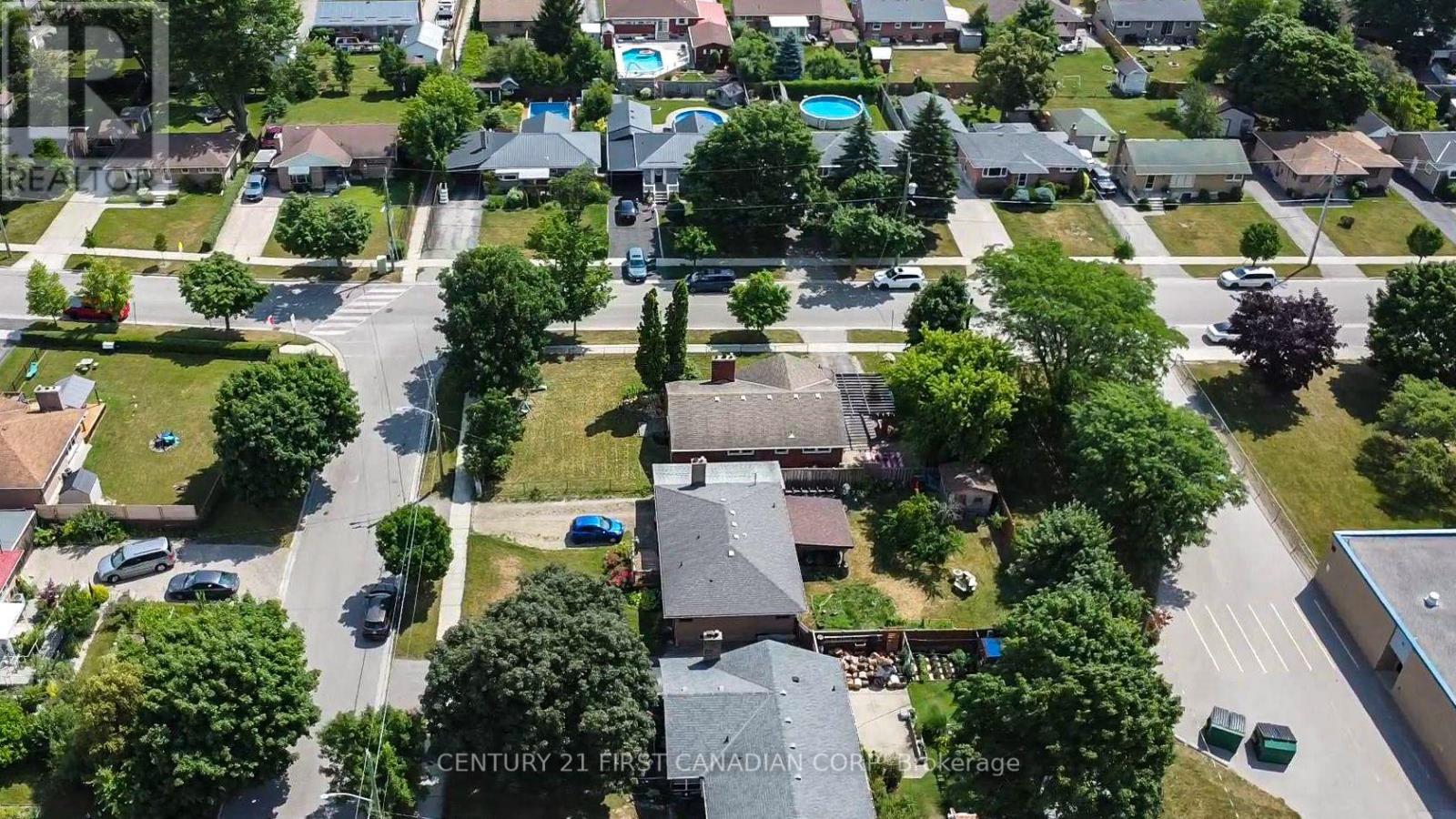 1721 MOFFATT AVENUE - 46