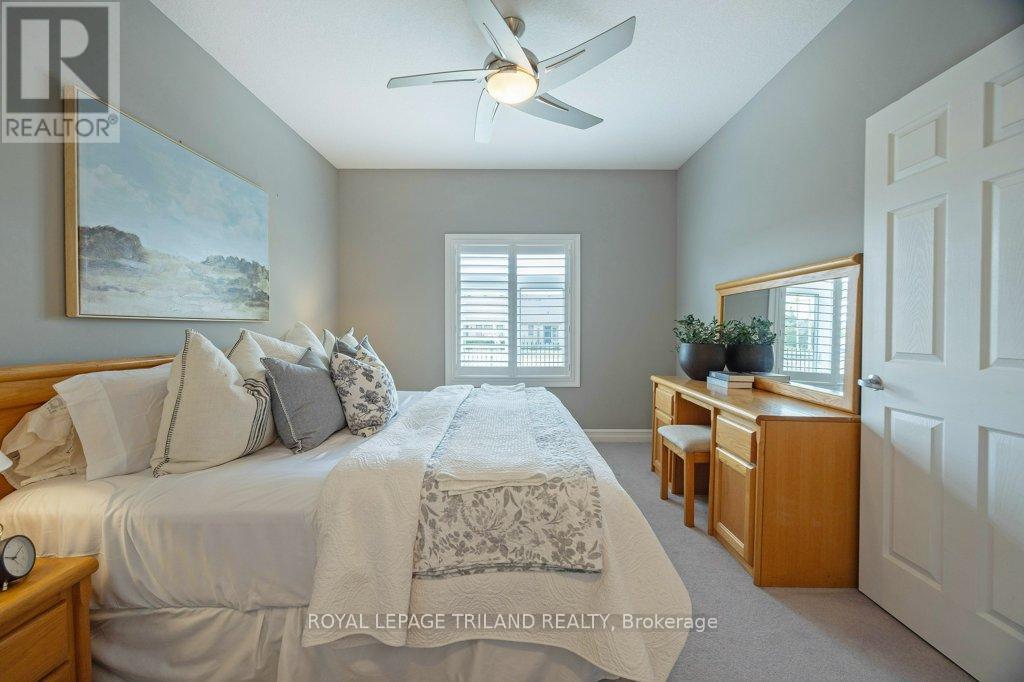 #67 70 TANOAK DRIVE - 25