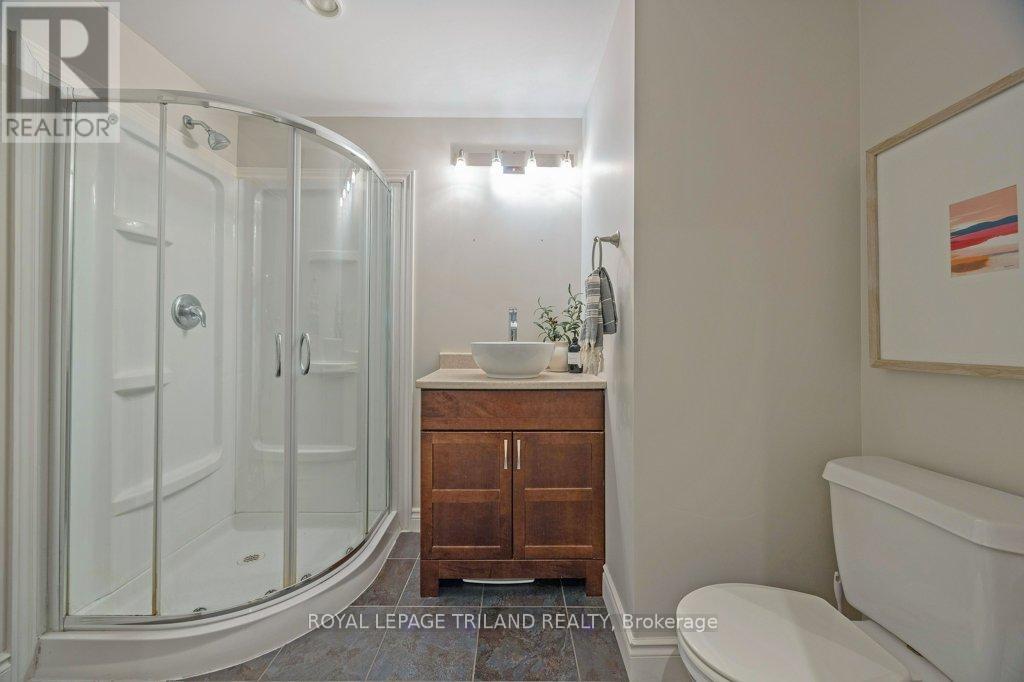 #67 70 TANOAK DRIVE - 35